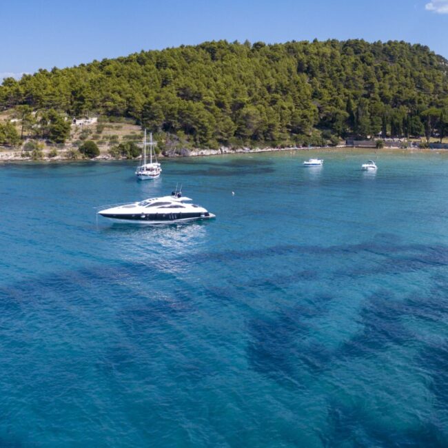 Lovrećina bay