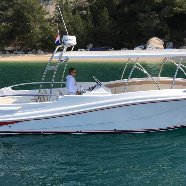 Mercan 34 _ rent a boat Omiš