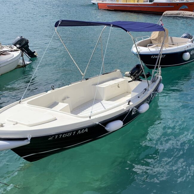 Nautika 500 - rent a boat Omiš